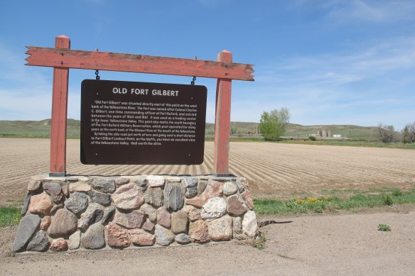 Ft. Gilbert highway marker, north of Fairview: note oil well to the right