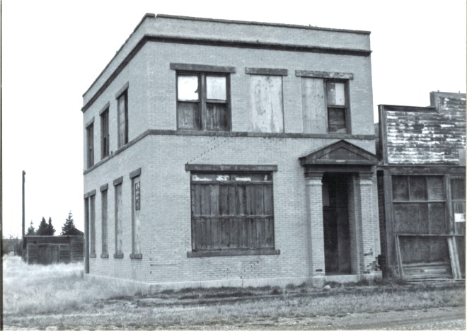 Moccasin, Judith Basin Co (p84 85-1)