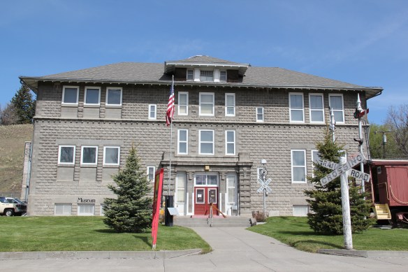 Park Co Livingston north side shops 2