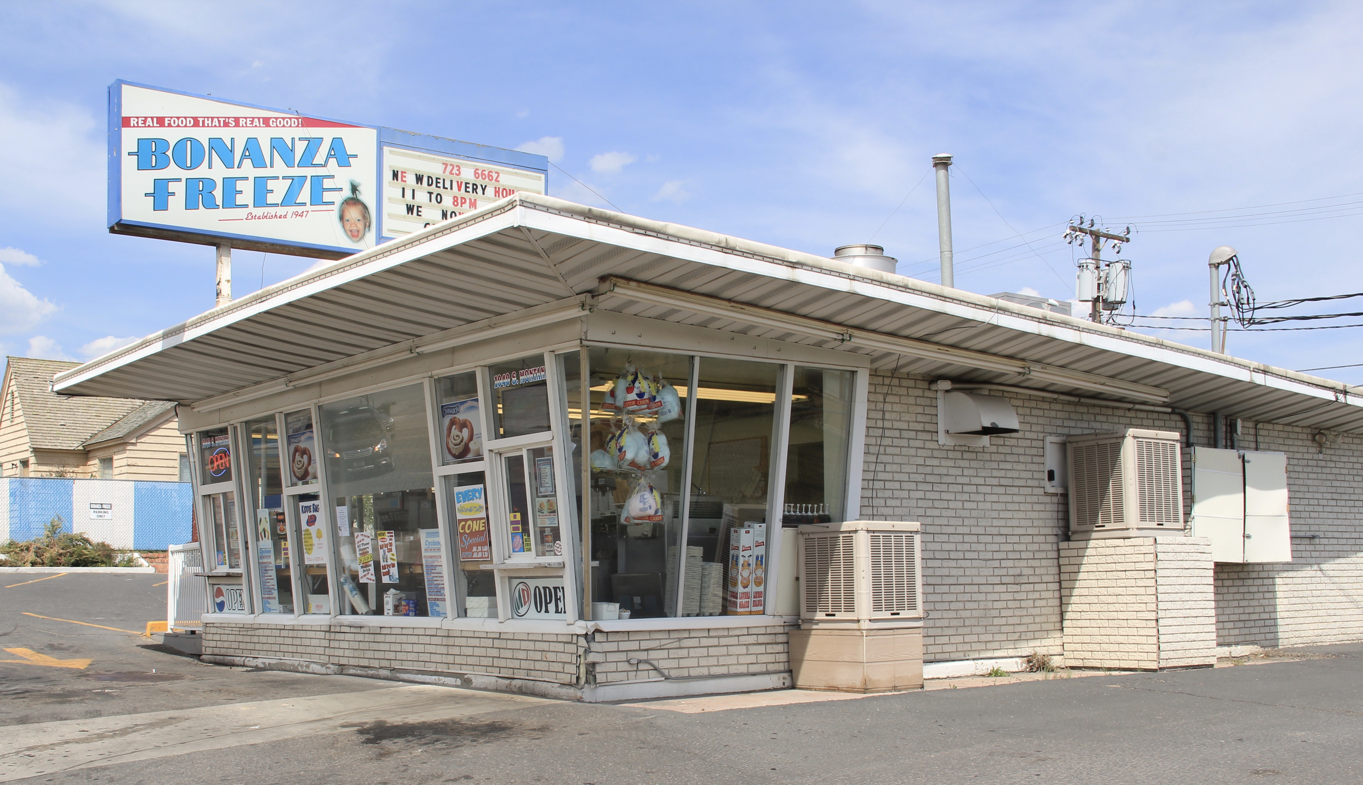 Bonanza Freeze, 1947, Montana St, Butte, roadside