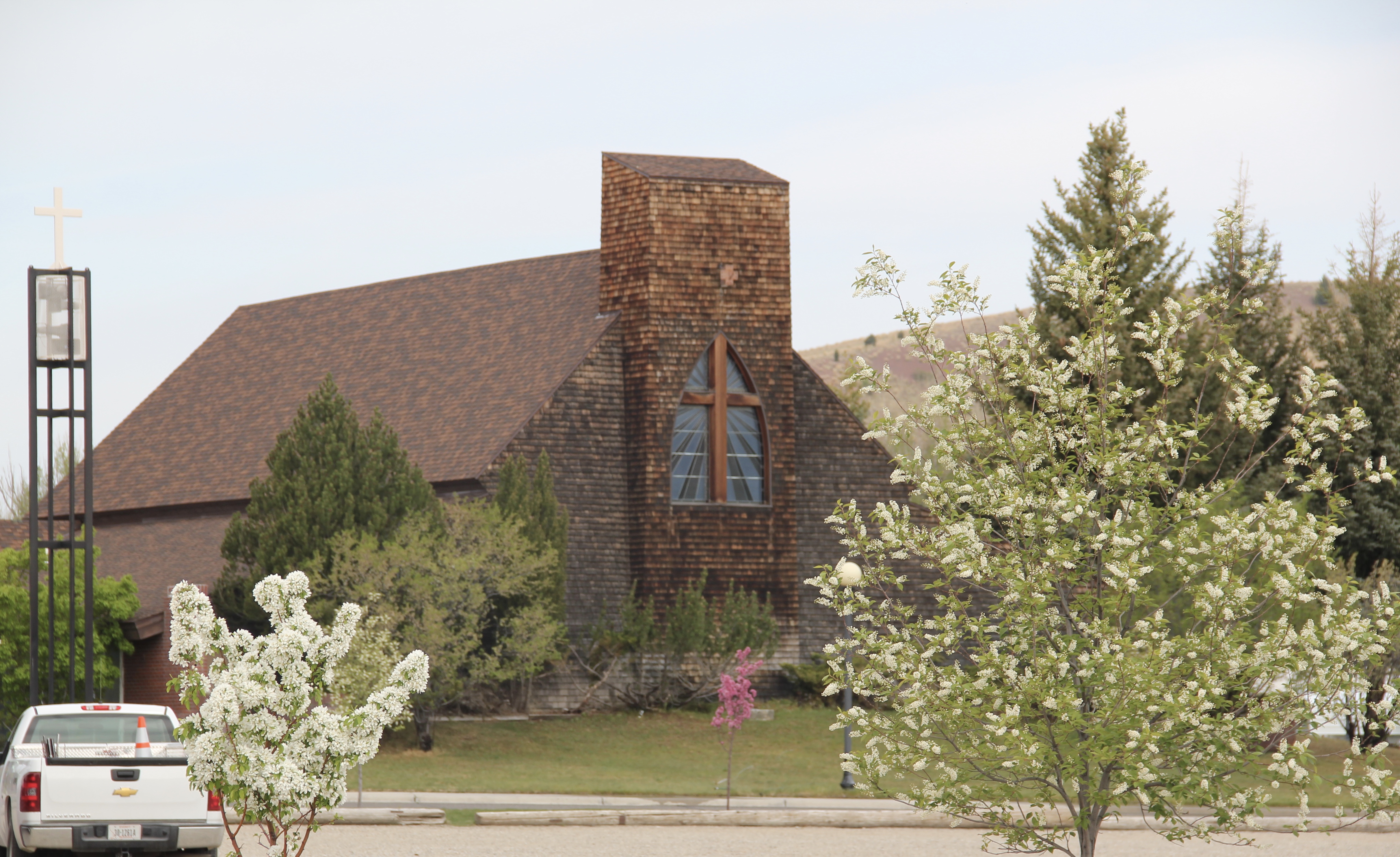 Catholic Church, n of tracks