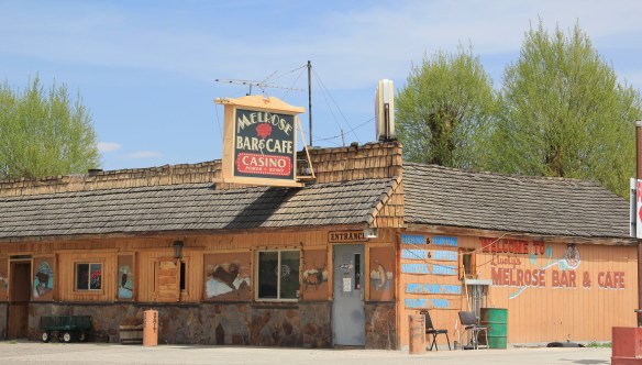 Melrose bar, murals, US 91