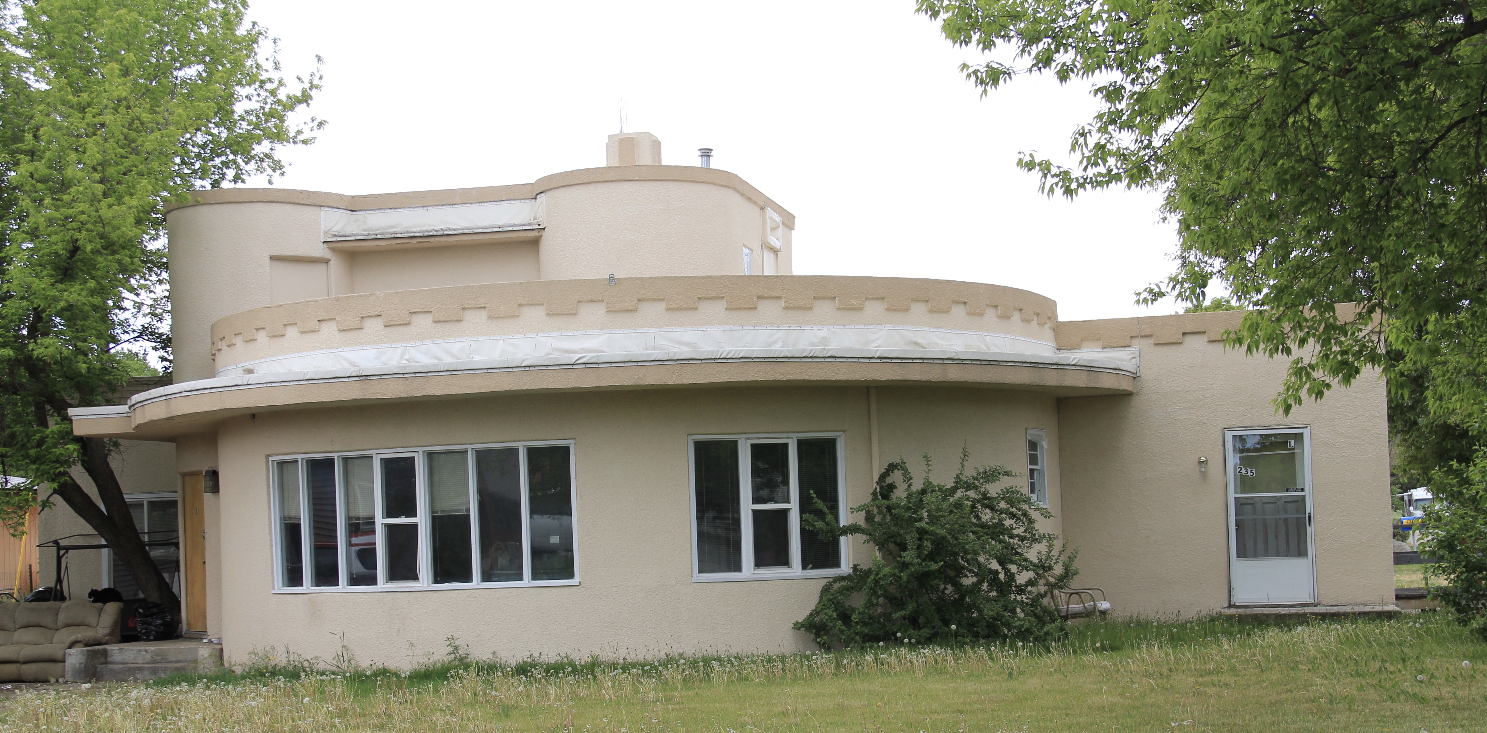 Art Moderne, 215 Marcus St, Hamilton