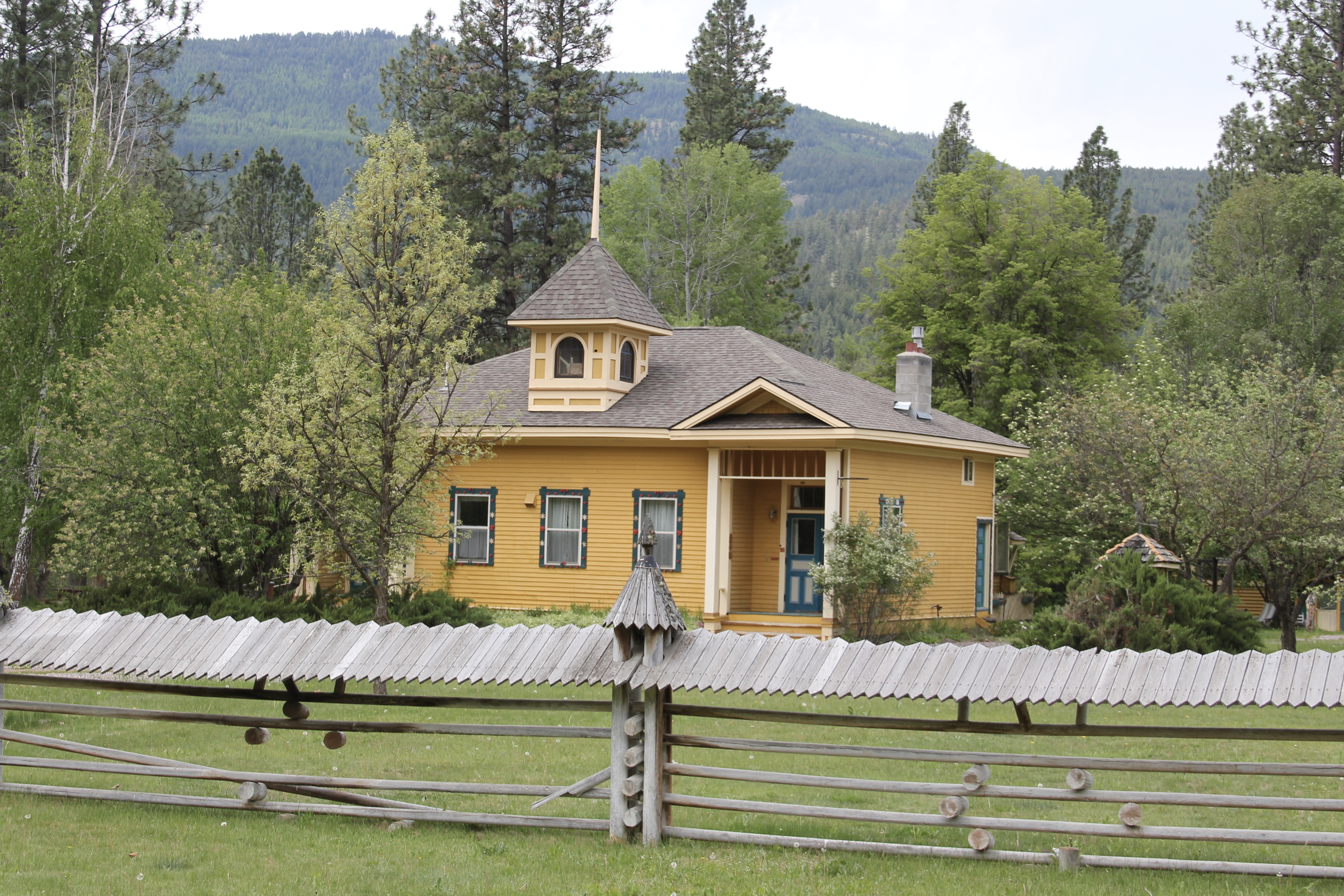 Missoula Co Ninemile school