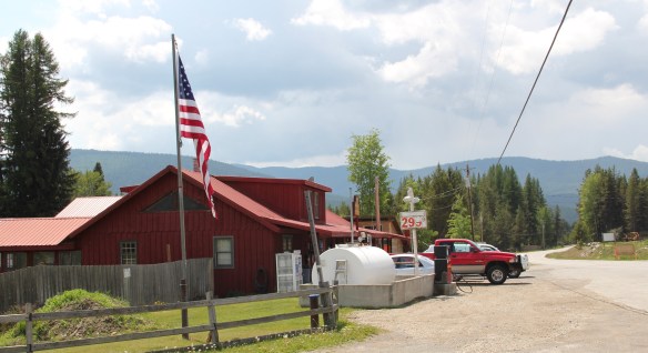 Lincoln Co Yaak store/bar