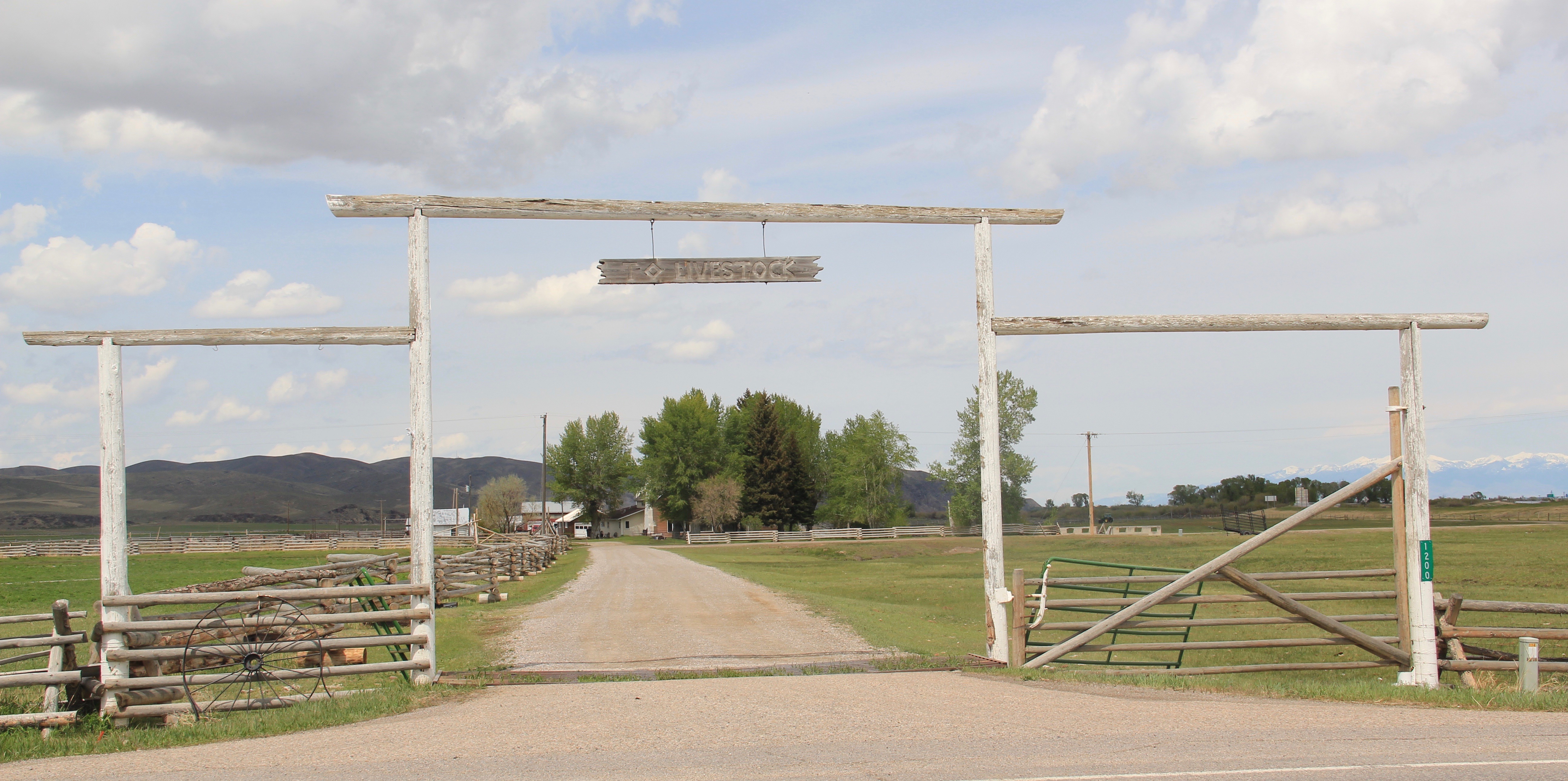 Tash Ranch, 1200 MT 278 Hwy, Dillon