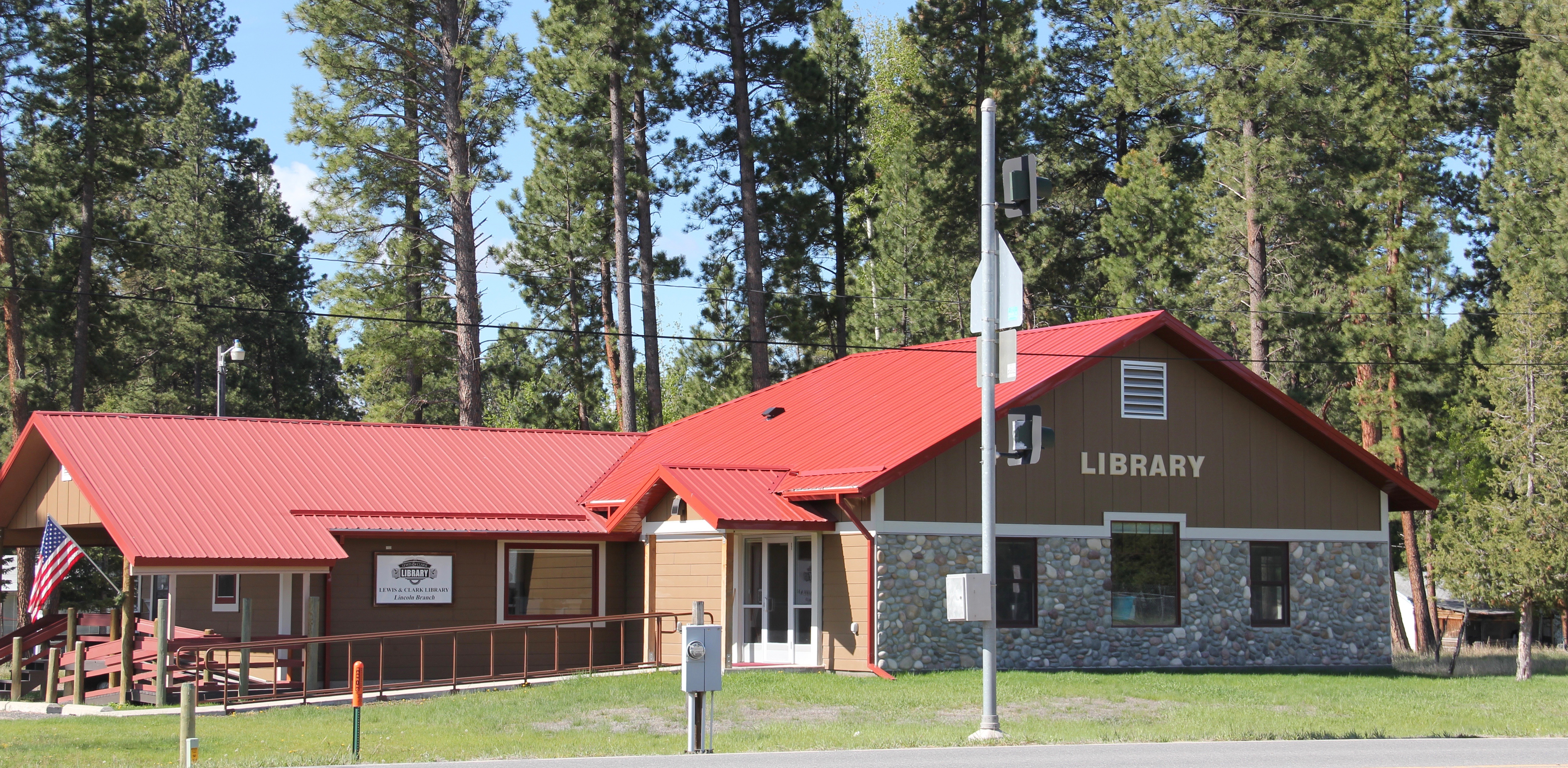 Lewis &amp; Clark Co Lincoln library