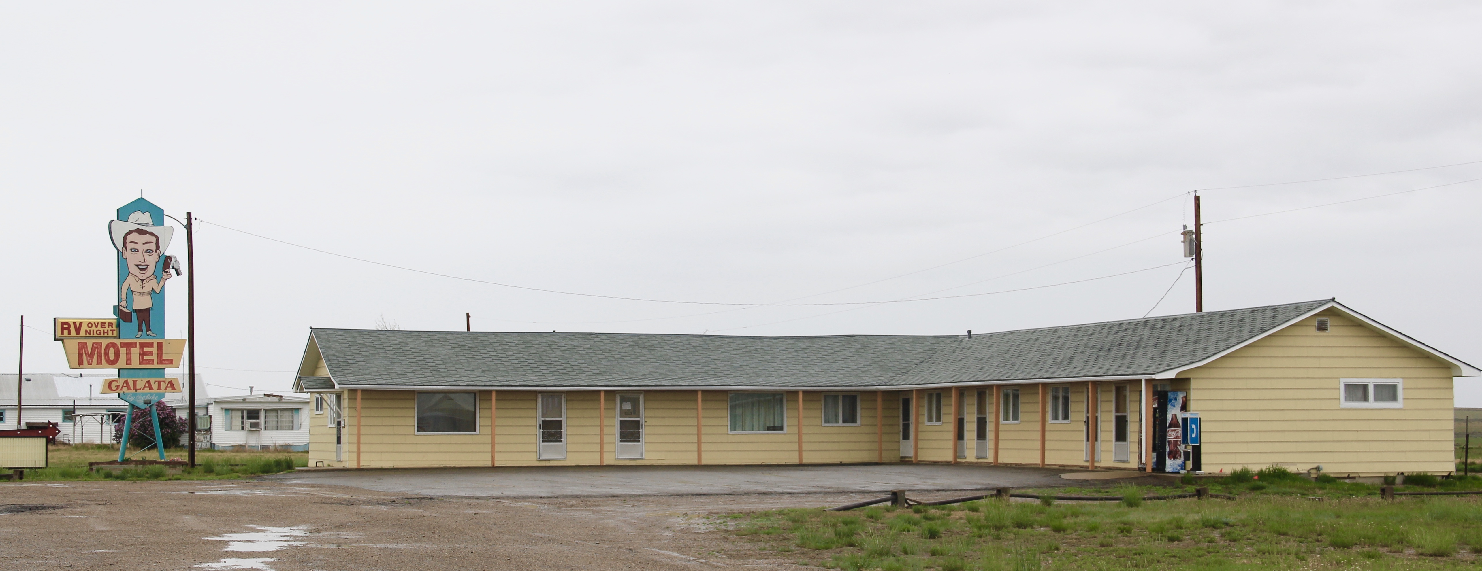 Toole Co Galata roadside