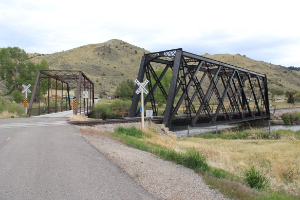 Both Beaverhead River bridges, old US 91 S of Barretts