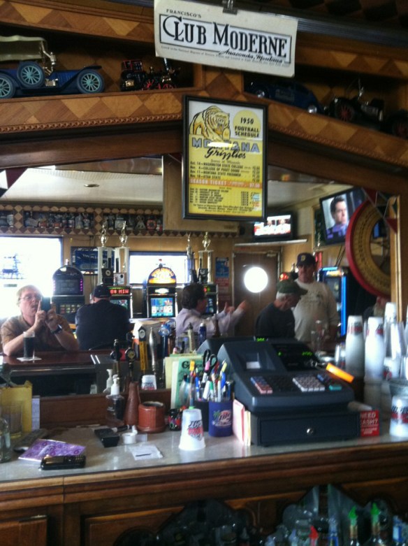 Club moderne interior