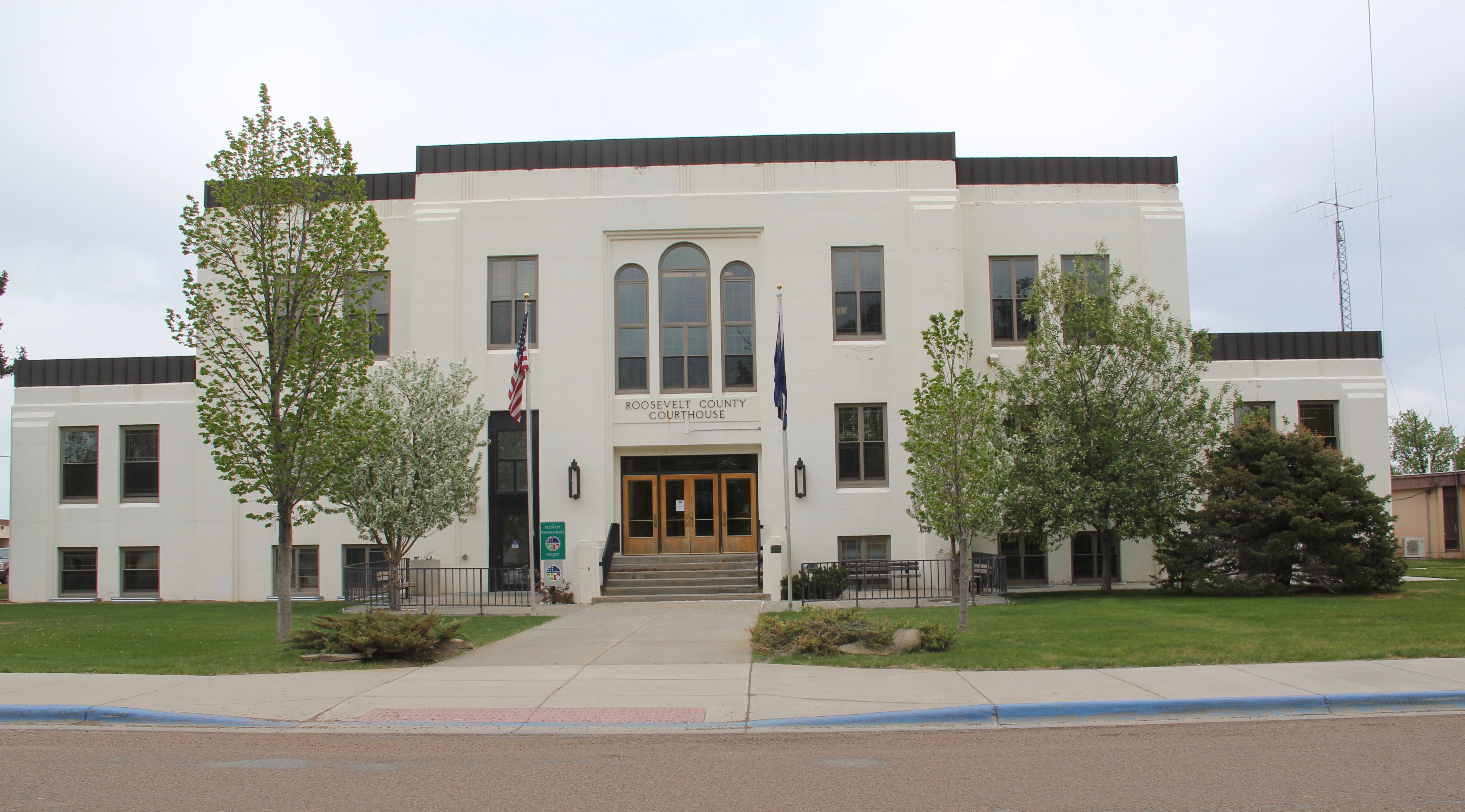 Roosevelt Co Wolf Point courthouse