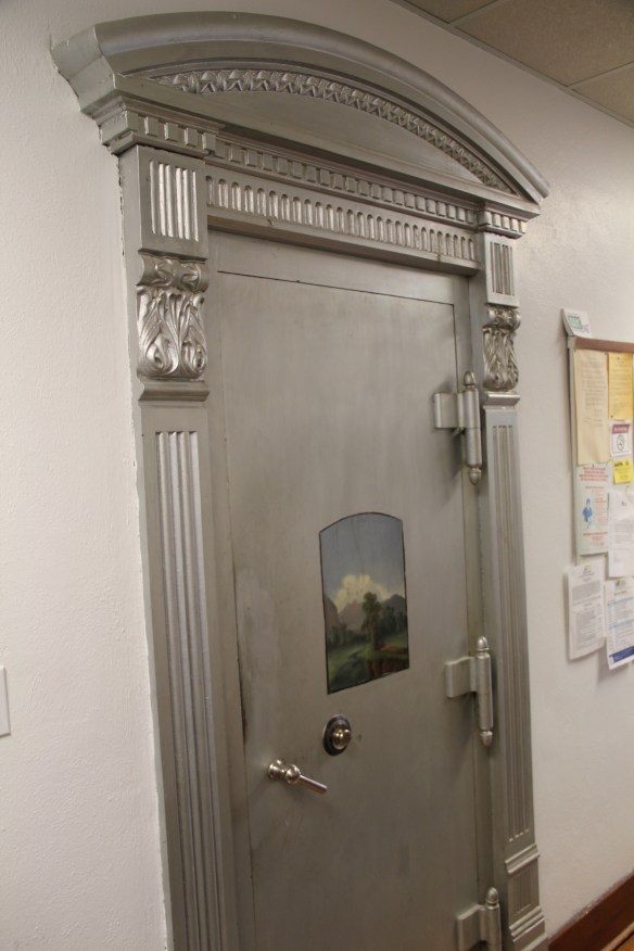 Daniels Co Scobey courthouse interior 1