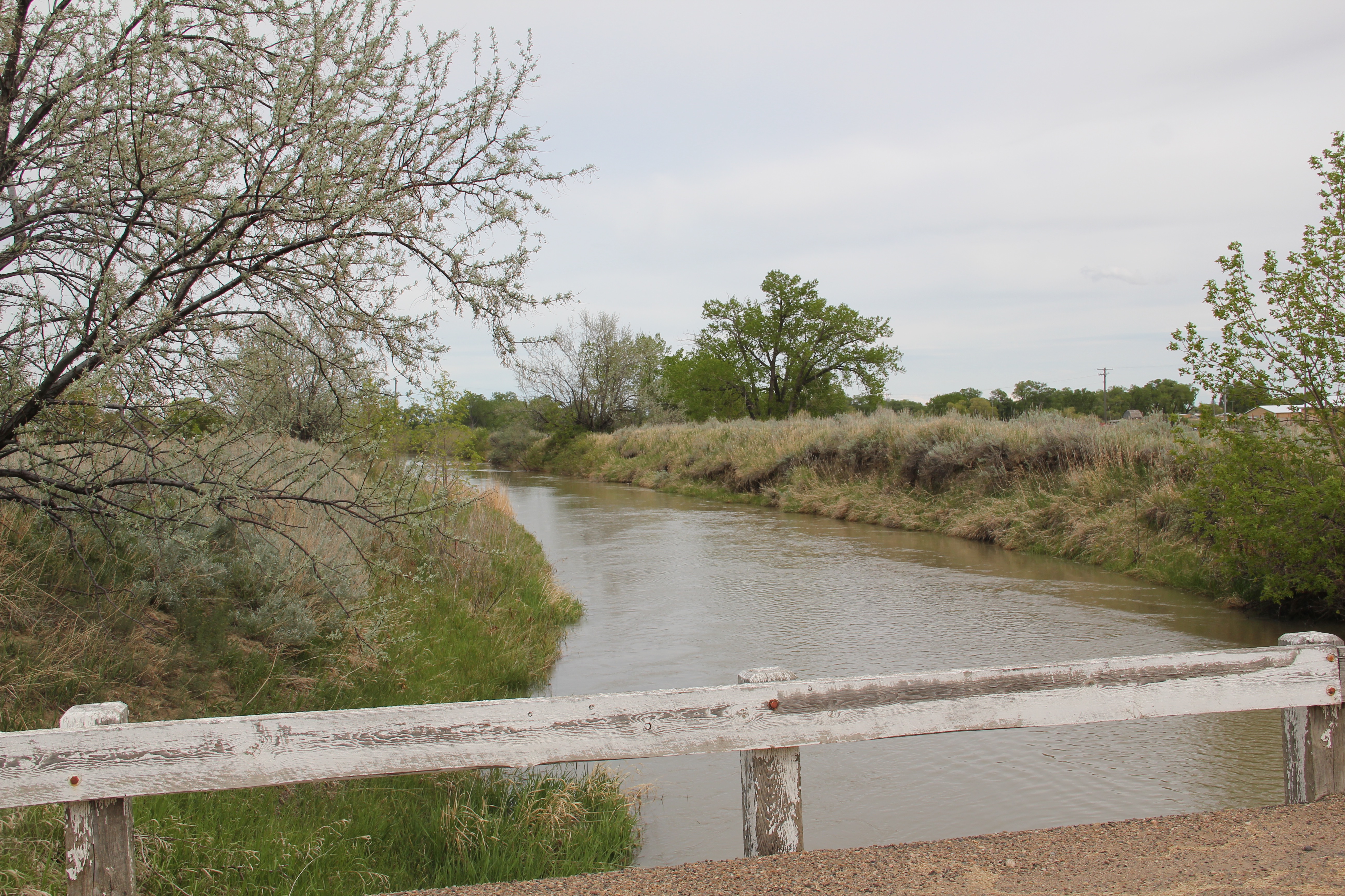 Blaine Co Chinook Milk River ditchs of cemetery
